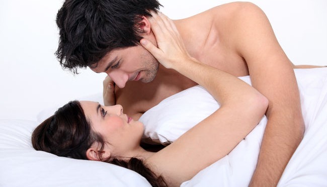Hot in Bed – 10 Signs to Look Out For!